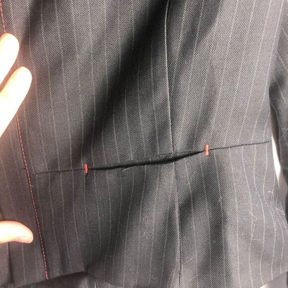 Ollie Sang Blazer Black Pinstripe with Back Design - Picture 5 of 8